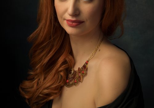 Oana Laura – Learning Beauty Online Oana Laura - Learning Beauty Online
